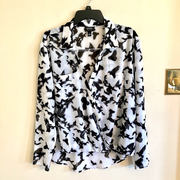 Nicole Blouse - Picture 7 of 7